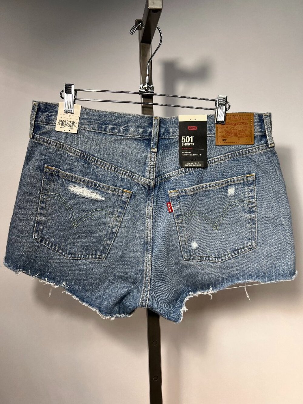 LEVI'S 501 Original High Rise Cutoff Denim Shorts Vague Light Wash 32 NWT